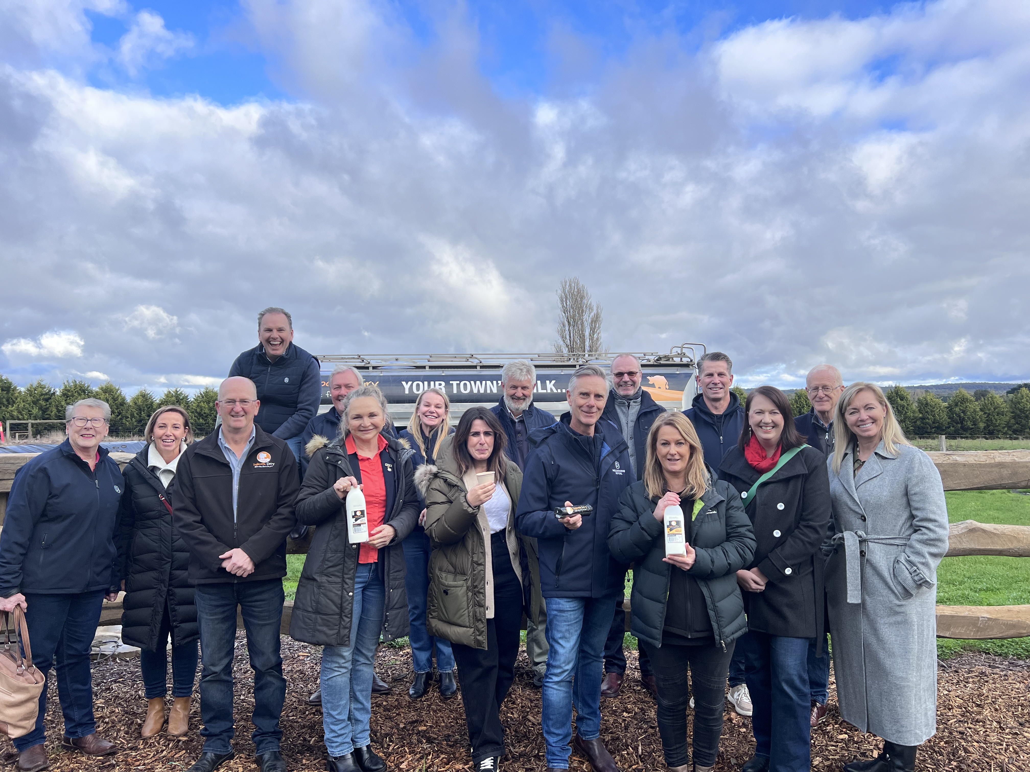 Pictured: Rachael Peterken front row, third from right & Business Manager Gerry Leonard front row, third from left